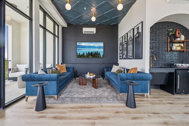 405 N Ewing Avenue 309, Dallas, TX 75203