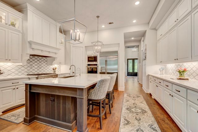 121 Sugar Pine Court, Montgomery, TX 77316