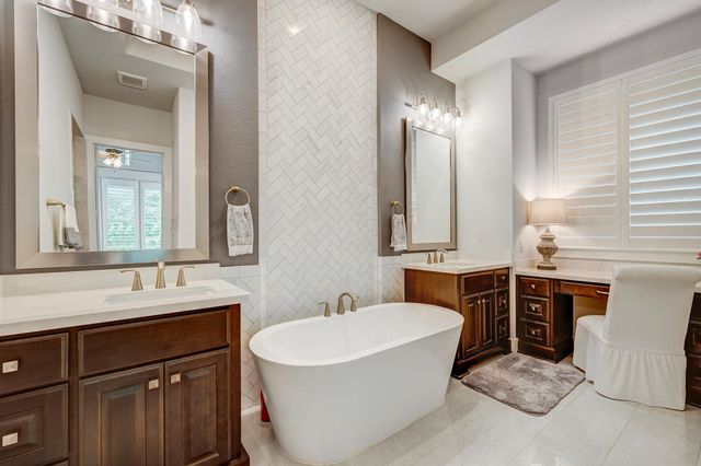 121 Sugar Pine Court, Montgomery, TX 77316