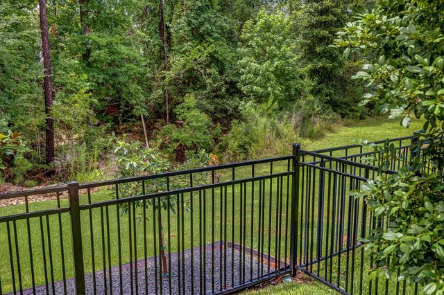 121 Sugar Pine Court, Montgomery, TX 77316