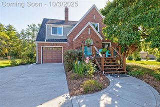 15105 Holly Road, Holly, MI 48442