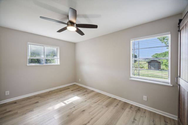 17574 State Highway 56, Southmayd, TX 75092