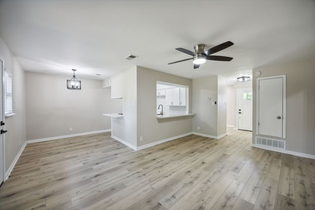 17574 State Highway 56, Southmayd, TX 75092