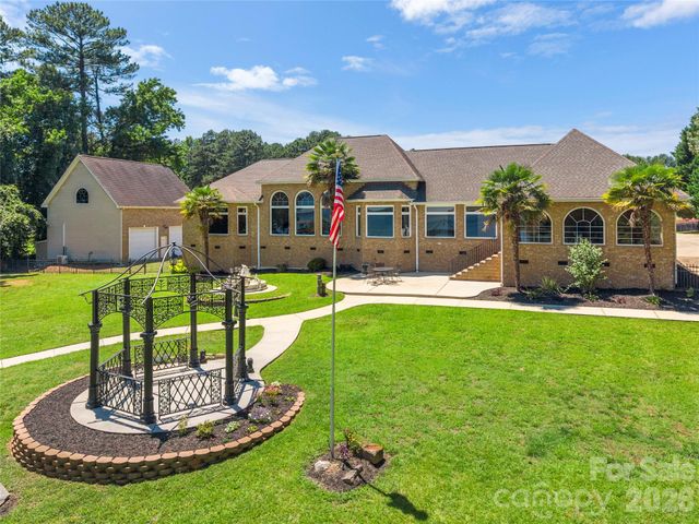 5100 Lake Wylie Road, Lake Wylie, SC 29710