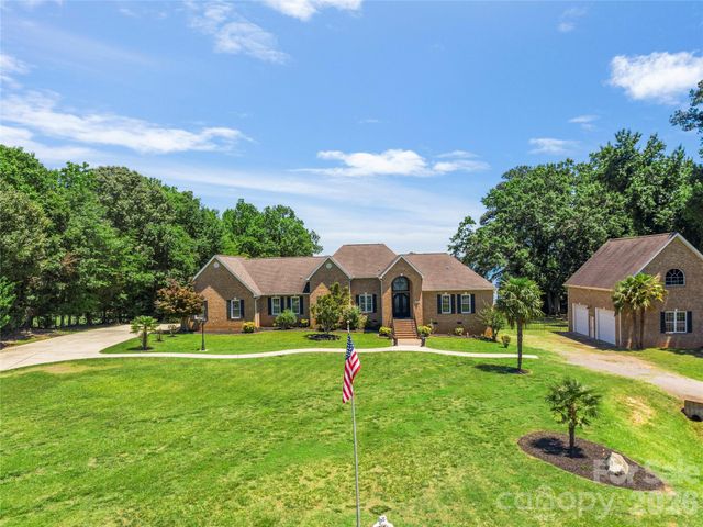 5100 Lake Wylie Road, Lake Wylie, SC 29710