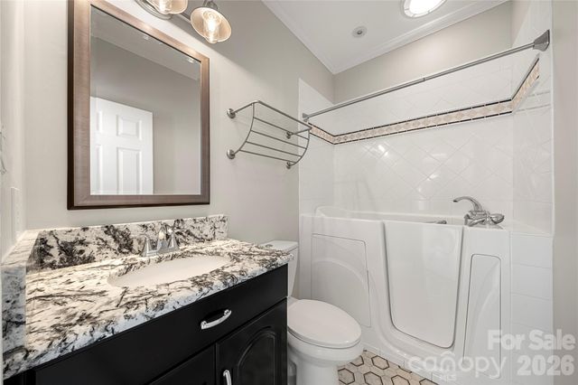 5100 Lake Wylie Road, Lake Wylie, SC 29710