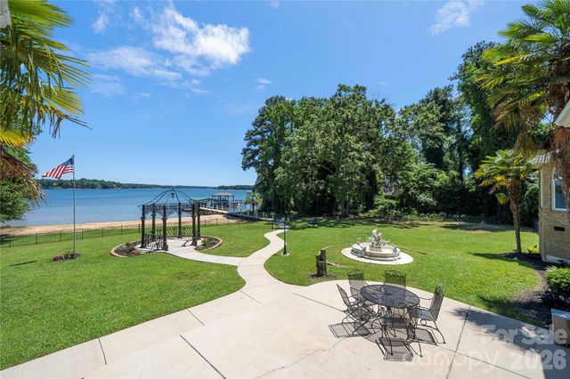 5100 Lake Wylie Road, Lake Wylie, SC 29710