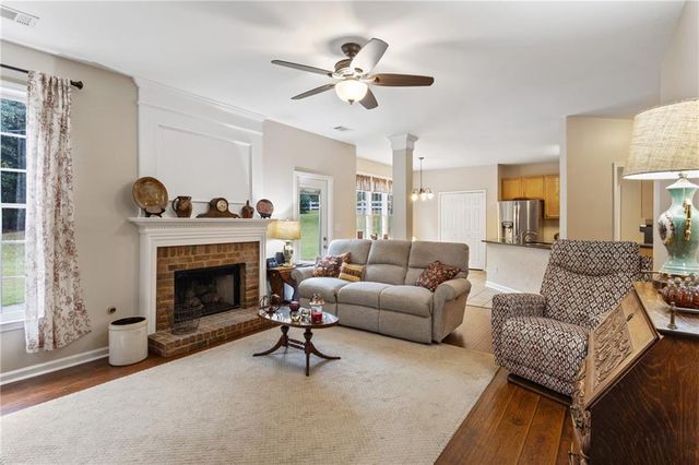 9815 Settlers Lane, Gainesville, GA 30506