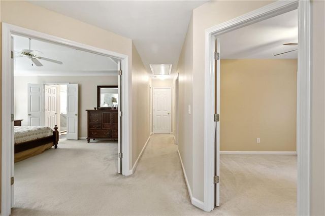 9815 Settlers Lane, Gainesville, GA 30506