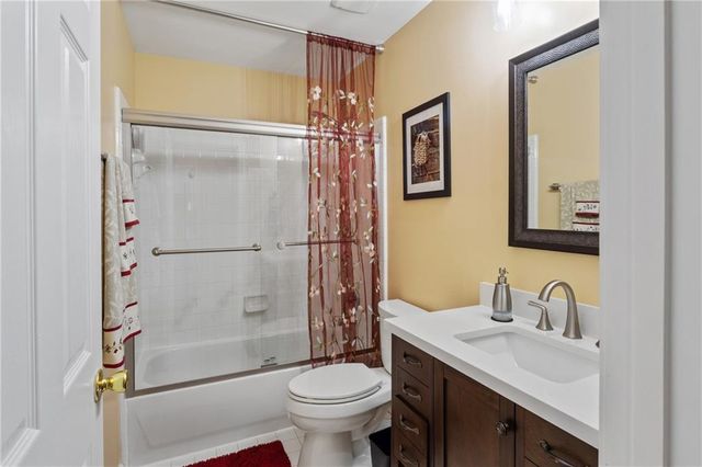 9815 Settlers Lane, Gainesville, GA 30506