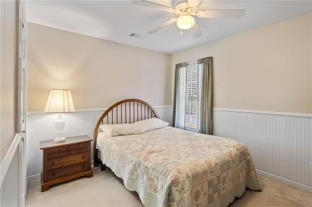 9815 Settlers Lane, Gainesville, GA 30506