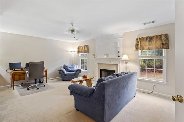 9815 Settlers Lane, Gainesville, GA 30506