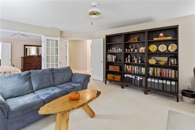 9815 Settlers Lane, Gainesville, GA 30506