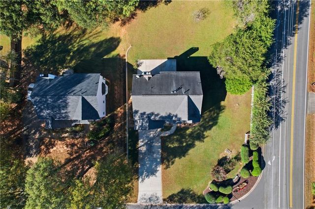 9815 Settlers Lane, Gainesville, GA 30506