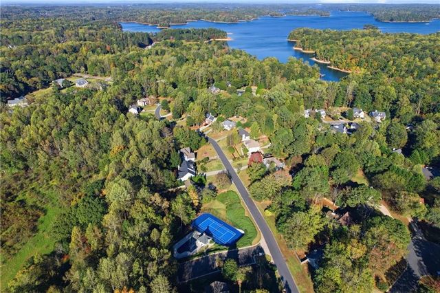 9815 Settlers Lane, Gainesville, GA 30506