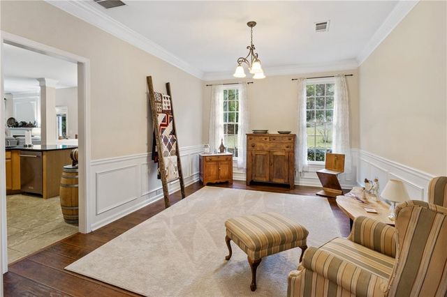 9815 Settlers Lane, Gainesville, GA 30506