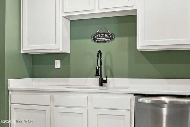3100 Doreen Way, Louisville, KY 40220