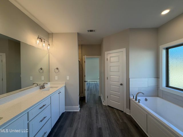 212 Anderson Oaks Drive, Pearl, MS 39208