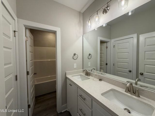 212 Anderson Oaks Drive, Pearl, MS 39208