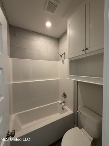 212 Anderson Oaks Drive, Pearl, MS 39208