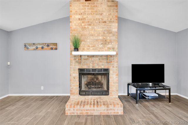 2212 W Memphis Place, Broken Arrow, OK 74012