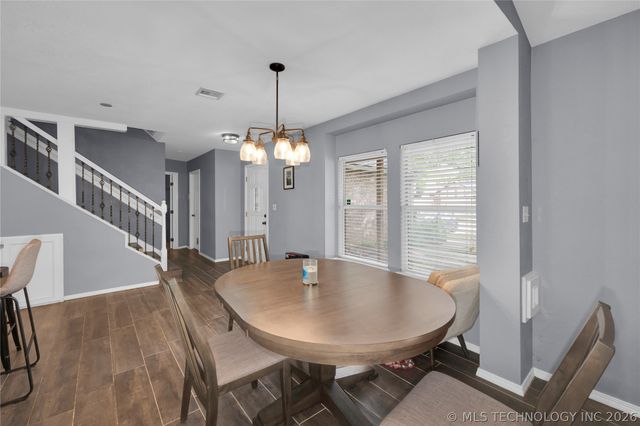 2212 W Memphis Place, Broken Arrow, OK 74012