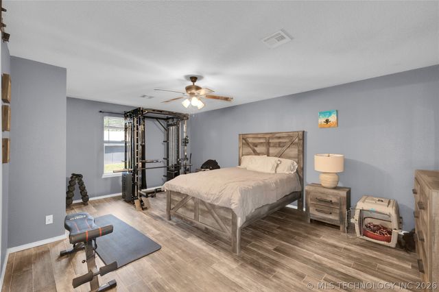 2212 W Memphis Place, Broken Arrow, OK 74012