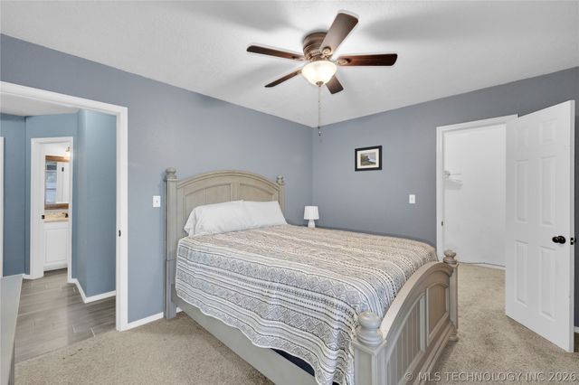 2212 W Memphis Place, Broken Arrow, OK 74012