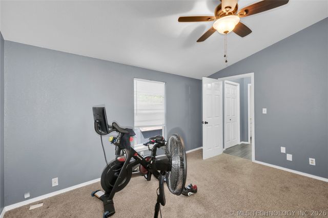 2212 W Memphis Place, Broken Arrow, OK 74012