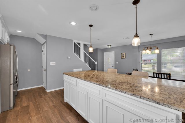 2212 W Memphis Place, Broken Arrow, OK 74012