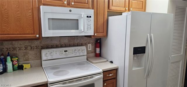 3460 N Key DR 210, North Fort Myers, FL 33903