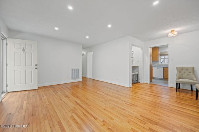 670 N Saylor Street, Southern Pines, NC 28387