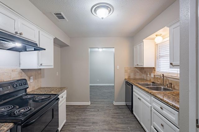 19811 Woodhall Court, Humble, TX 77338