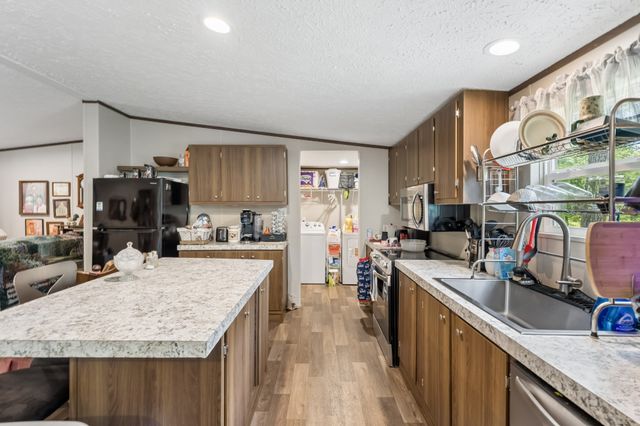 2452 Stone Man Rd, Mcminnville, TN 37110