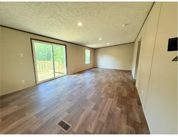 2452 Stone Man Rd, Mcminnville, TN 37110