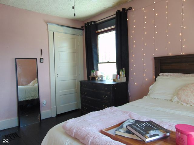 1302 S Prairie Street, Frankfort, IN 46041