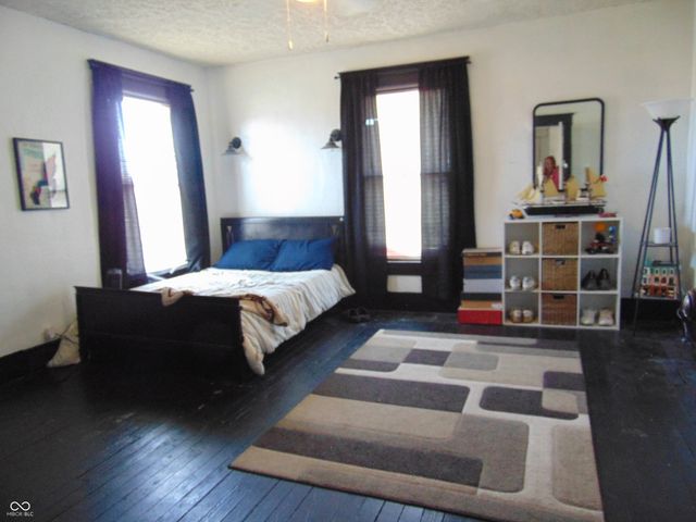 1302 S Prairie Street, Frankfort, IN 46041