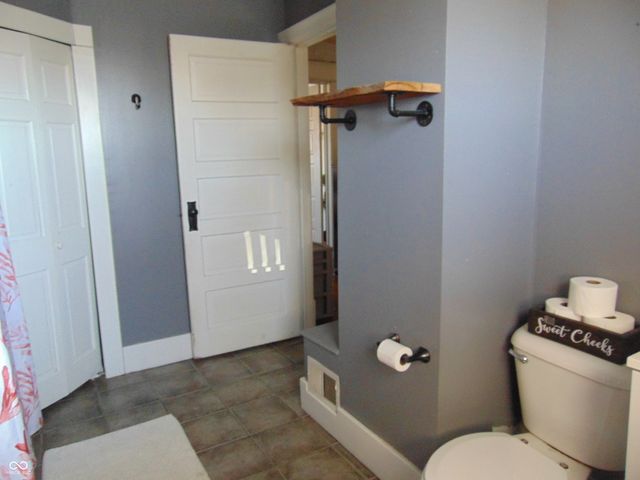 1302 S Prairie Street, Frankfort, IN 46041