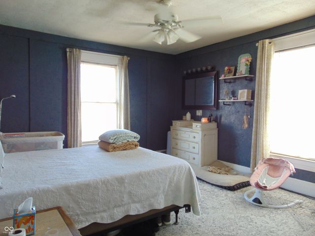 1302 S Prairie Street, Frankfort, IN 46041