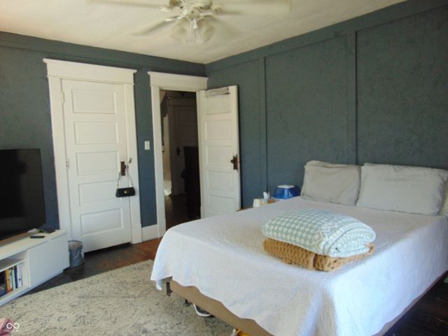 1302 S Prairie Street, Frankfort, IN 46041