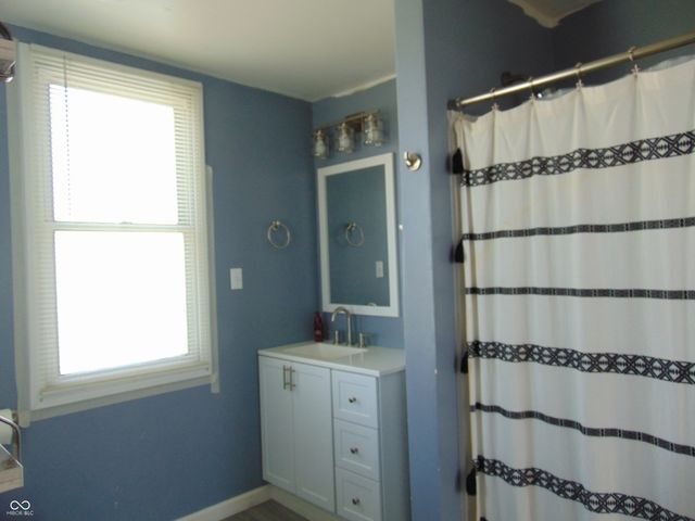 1302 S Prairie Street, Frankfort, IN 46041