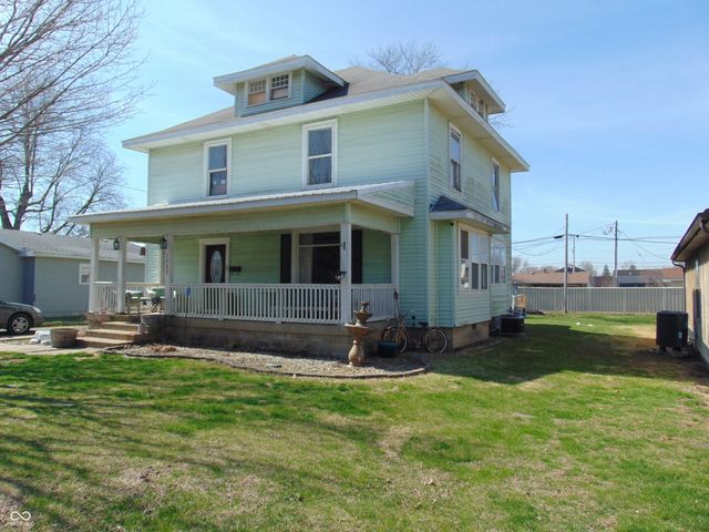 1302 S Prairie Street, Frankfort, IN 46041