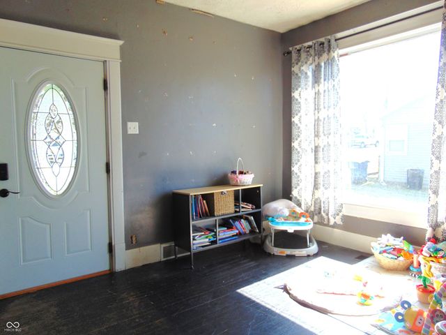 1302 S Prairie Street, Frankfort, IN 46041