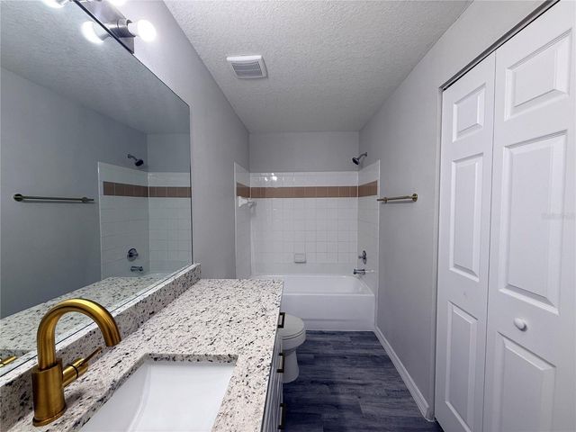 5618 PINNACLE HEIGHTS CIRCLE 305, Tampa, FL 33624