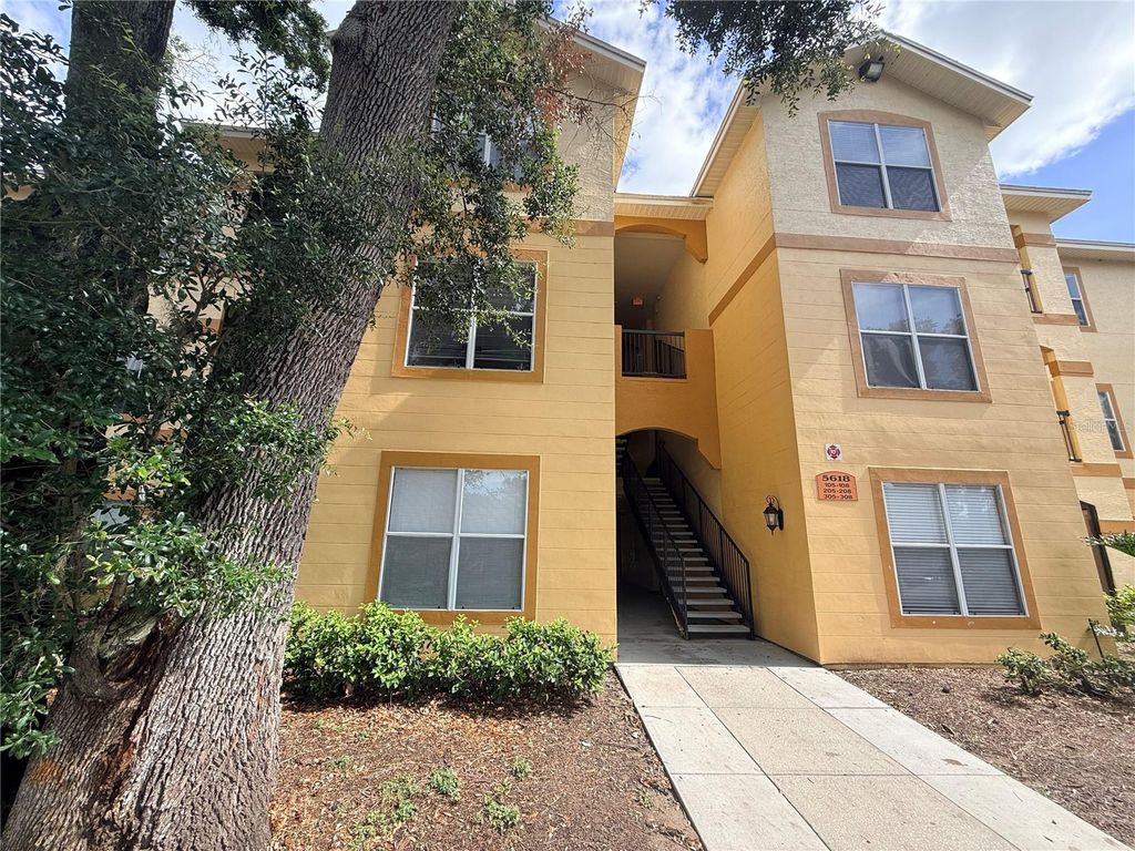 5618 PINNACLE HEIGHTS CIRCLE 305, Tampa, FL 33624