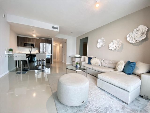 488 NE 18th St 3704, Miami, FL 33132