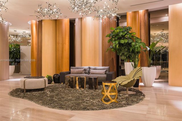 488 NE 18th St 3704, Miami, FL 33132