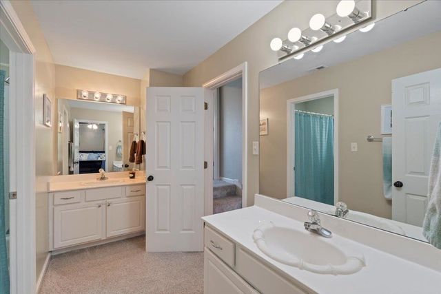 639 PORT NATCHEZ CV E, Collierville, TN 38017