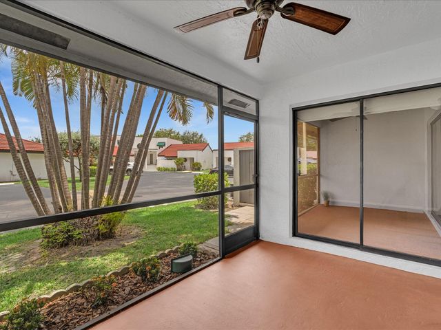 299 NW 36th Avenue, Deerfield Beach, FL 33442