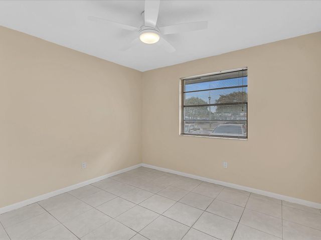 299 NW 36th Avenue, Deerfield Beach, FL 33442